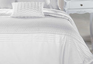 Luxton Elisa White lace Embroidery Quilt Cover Set