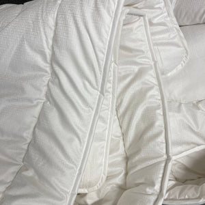 Luxton Premium Sateen Australian Wool Quilt