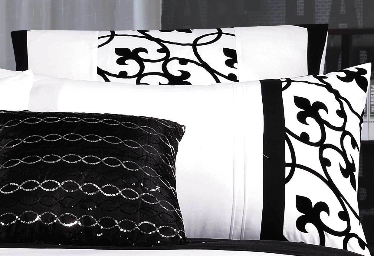 Lyde Black White Quilt Cover Set