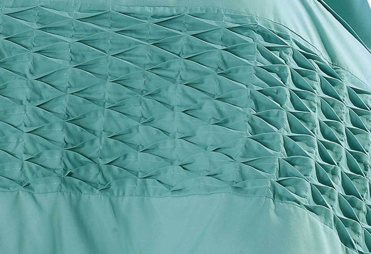 King / Queen size Rimini Aqua Duvet cover / Quilt Cover Set by Luxton
