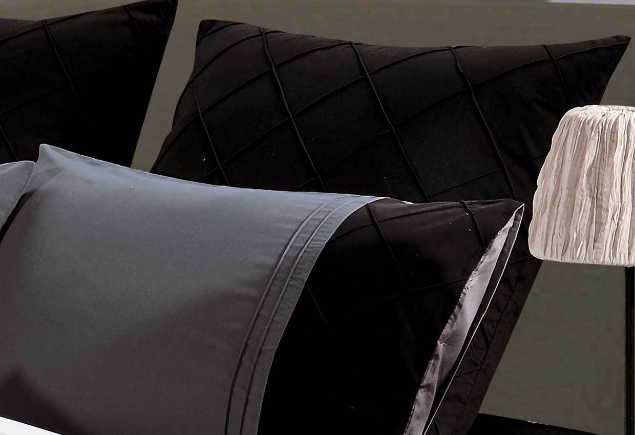 Arista Black Diamond Pintuck Quilt Cover Set